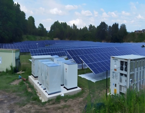 Systèmes de stockage d'énergie industriels de taille moyenne